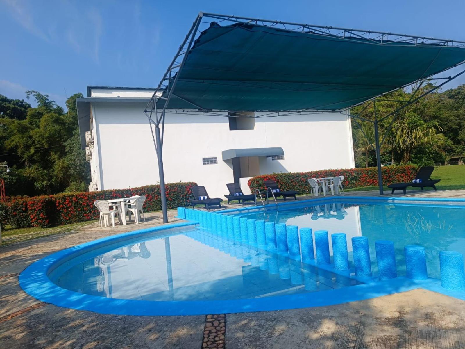 Hotel Los Leones Palenque Buitenkant foto